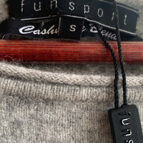 Fashionable nostalgic, excellent condition, cashmere blend sweater - Picture 6 of 7